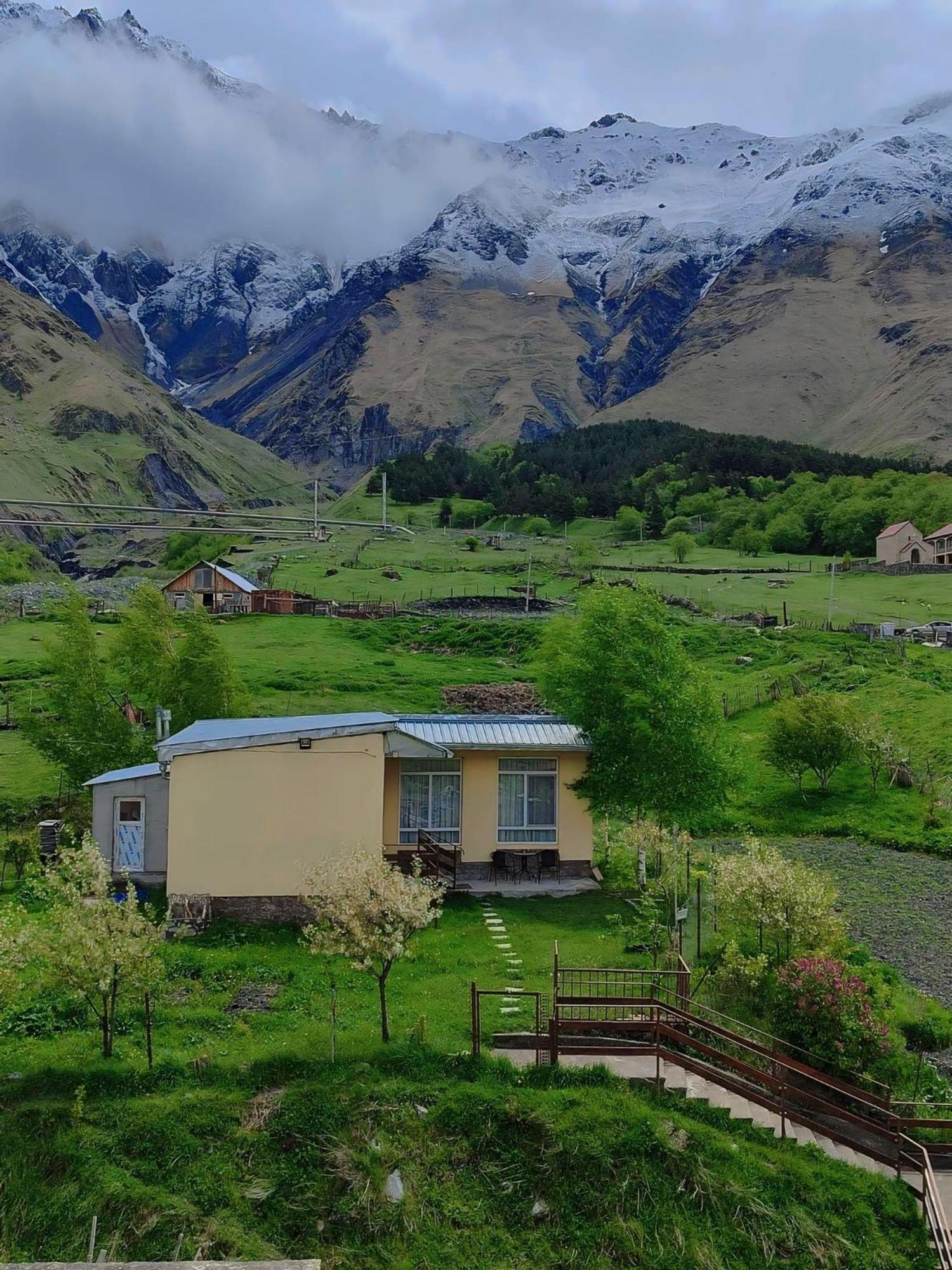 Mountain Kazbegi Apartment Ngoại thất bức ảnh