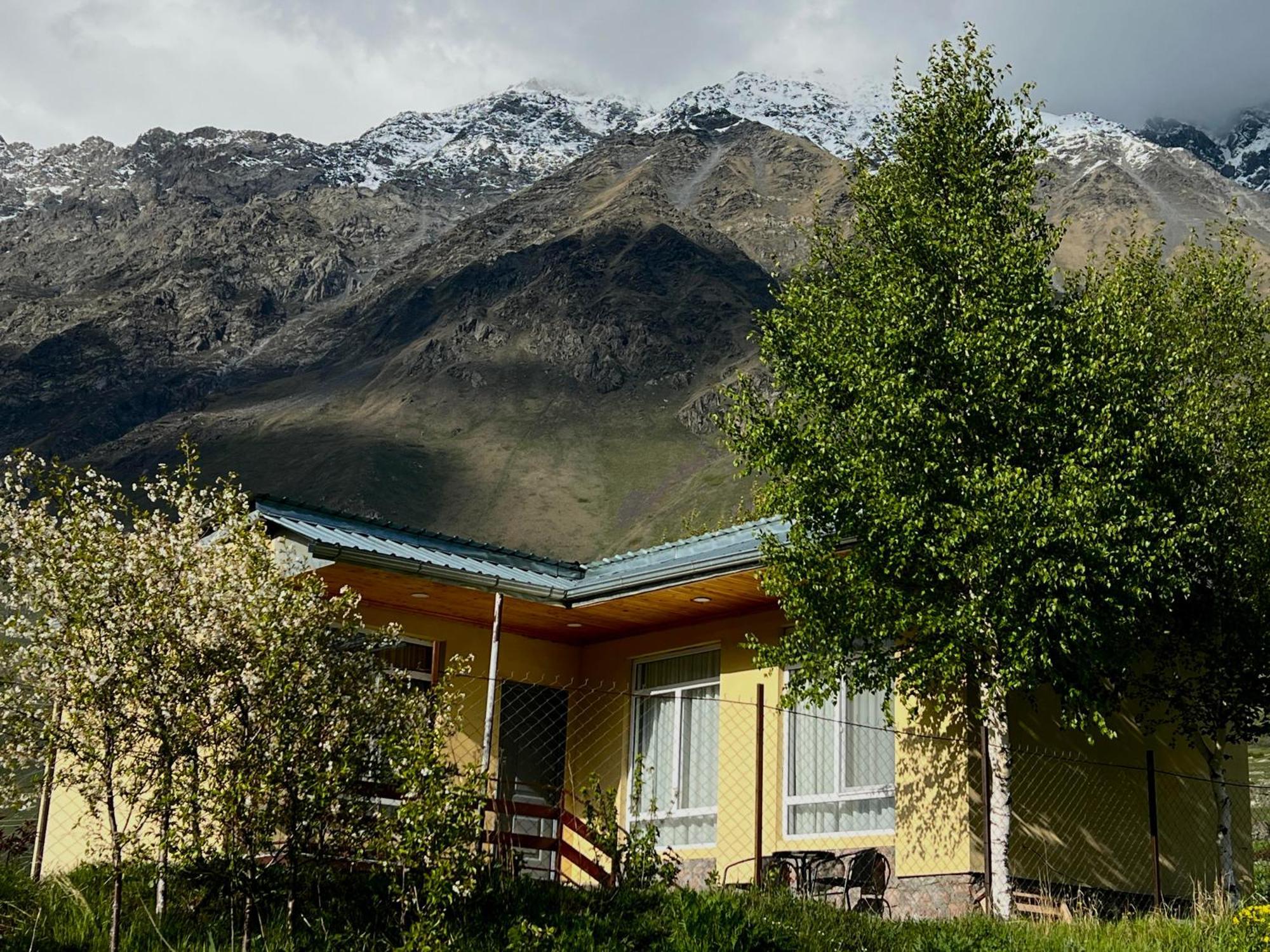Mountain Kazbegi Apartment Ngoại thất bức ảnh